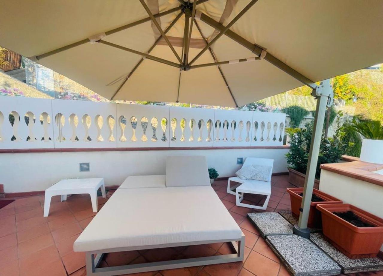 Ti Racconto Il Mare Apartment Salerno Luaran gambar