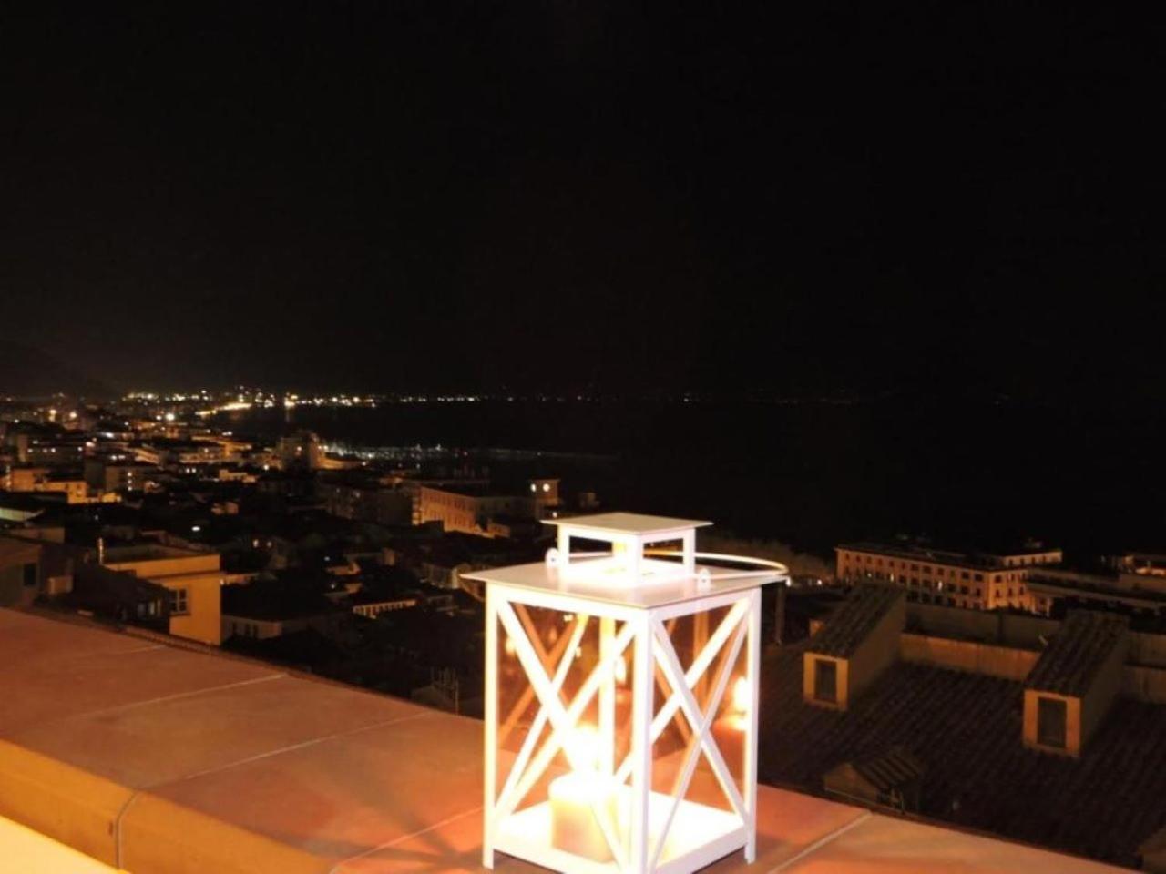 Ti Racconto Il Mare Apartment Salerno Luaran gambar